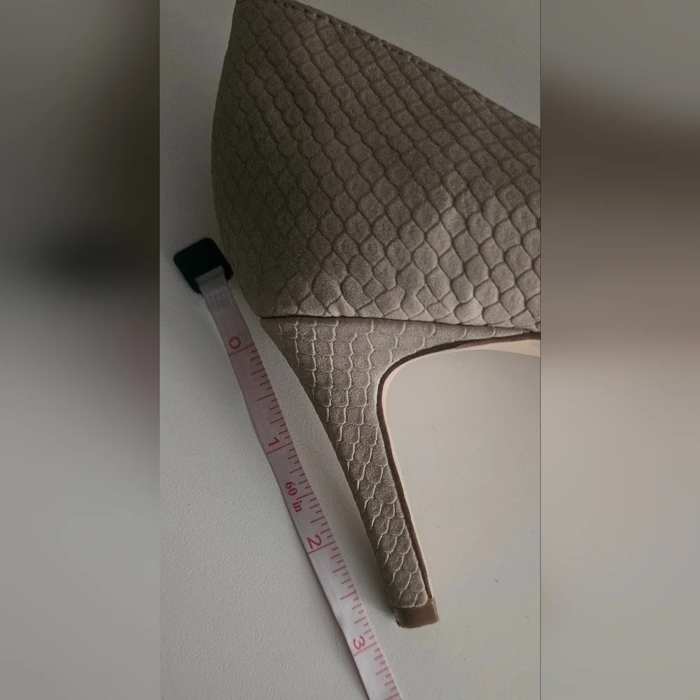 Calvin Klein D'Orsay Style Heels